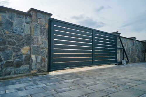 Professional vs. DIY Sliding Gate Installation