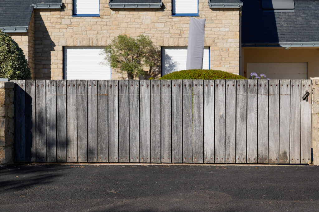 fence installation and repairs