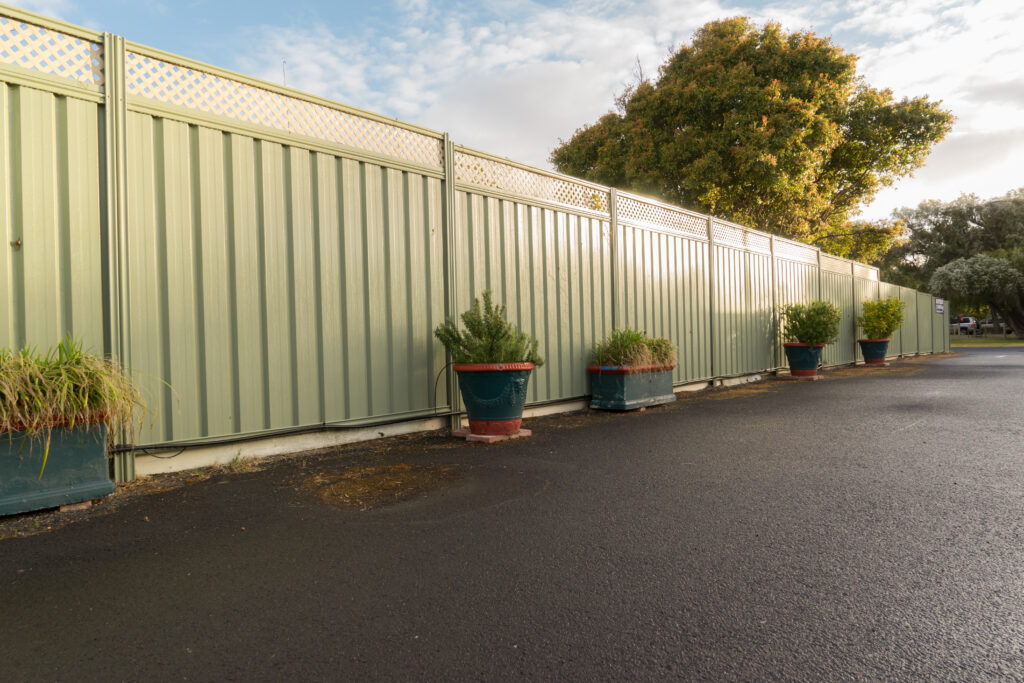 new fencing installation services