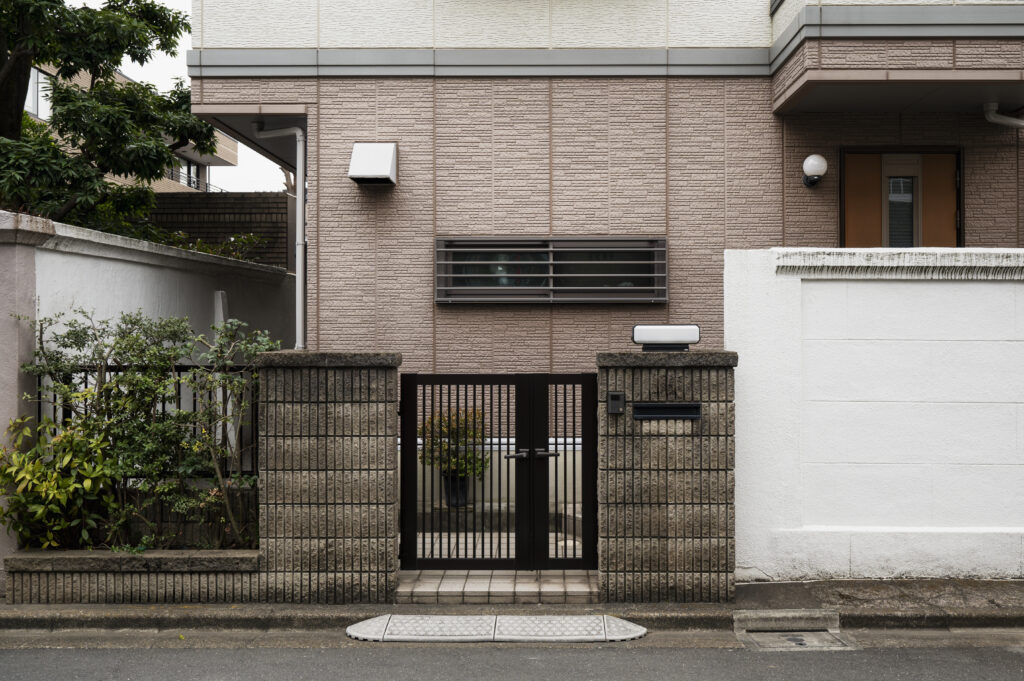 manual gate installation services