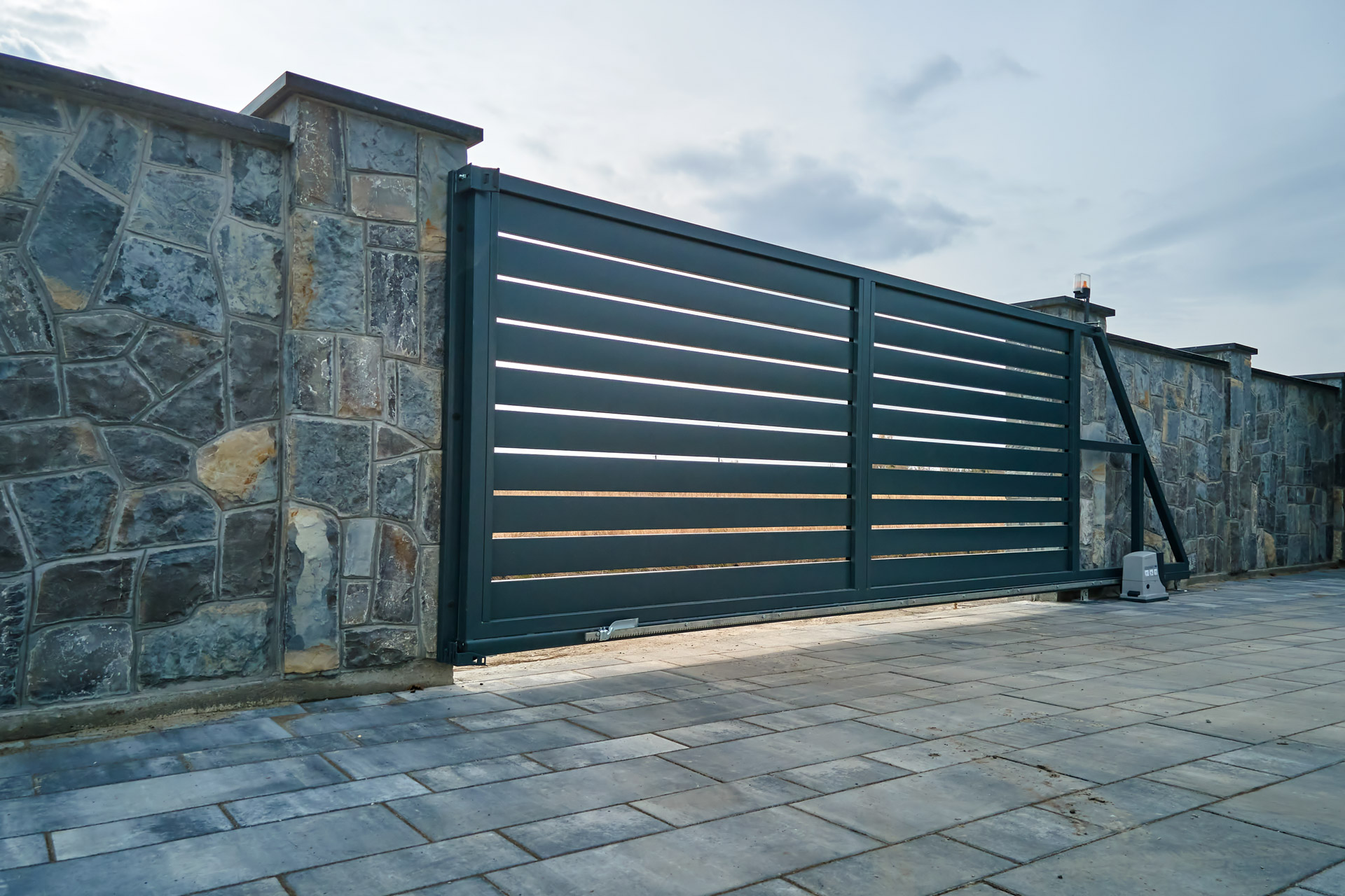 gate installation services