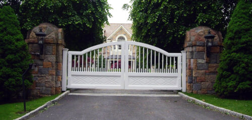 How to Talk with Your Neighbour About Replacing a Boundary Fence in Australia 2022